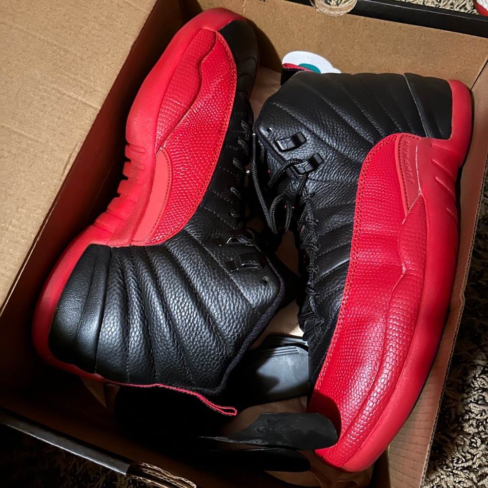 Air Jordan 12 Flu Game 2016 - Size 11